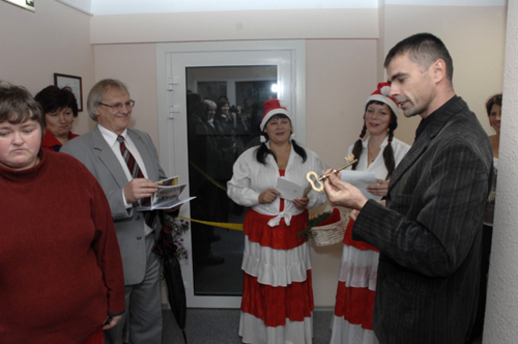 Rundāles novada sociālā centra atklāšanā kā īstos svētkos. 
Autors: Ivars Bogdanovs