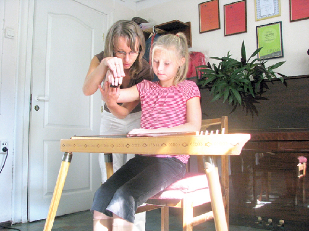 Iecavas mūzikas skolas koklētājas piedalīsies festivāla «Gaismas ceļā» koncertos, informē pedagoģe Alise Veisa.
Autors: no «Bauskas Dzīves» arhīva