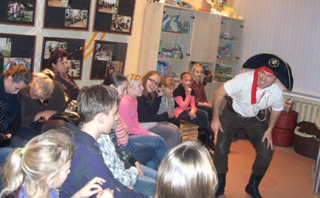 Bauskas Bērnu bibliotēkā pagājušajā nedēļā bija interesanta tikšanās ar Arvīdu Diniju Deģi. 