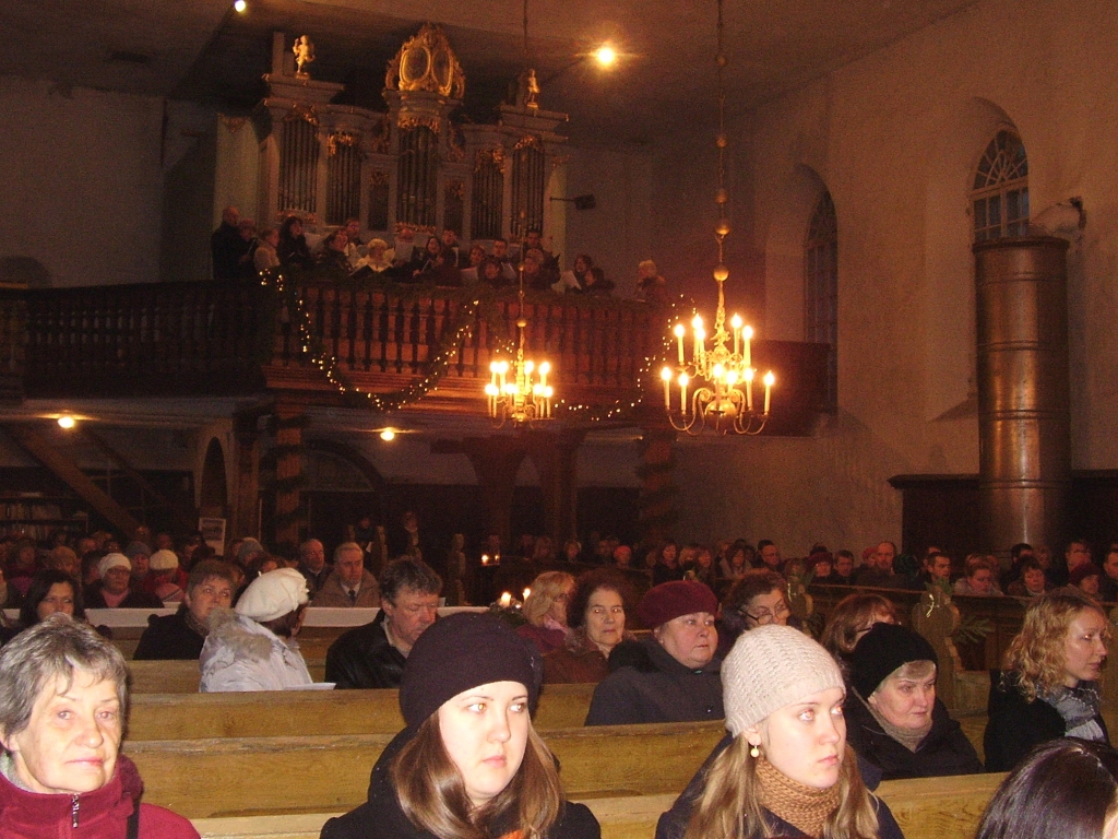 Ziemassvētku dievkalpojums evanģēliski luteriskajā Bauskas Svētā Gara baznīcā.
Autors: Inga Muižniece