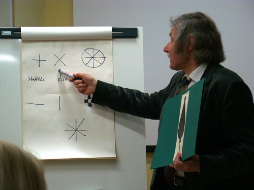 Par gadskārtu ritējumu, sekošanu dabas vērojumiem un tradīciju ievērošanu stāstīs mākslas zinātnieks un deju svētku rakstu autors Valdis Celms.
Autors: klubs415.lv