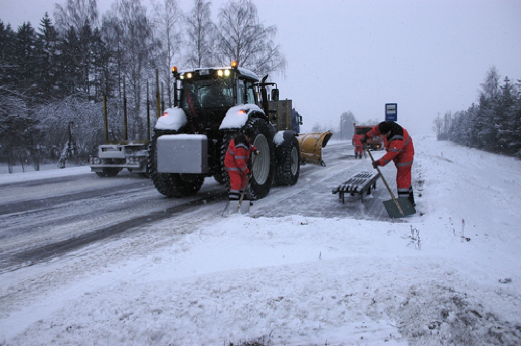 Bauskas novadā centīsies uzturēt visus ceļus, vienīgi tas nenotikšot operatīvi.
Autors: no «Bauskas Dzīves» arhīva.