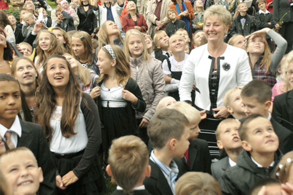 Bauskas novada jaunāko mācību iestādi, Bauskas sākumskolu, vada direktore Linuta Ģerģe. 