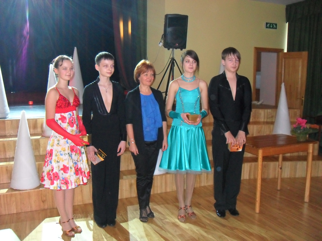 Pedagoģe Lidija Dāvide (centrā) gandarīta par audzēkņu Lauras Volfas (no kreisās), Elvja Dredžela, Renātes Jākobsones un Emīla Petronaiša sniegumu paraugdemonstrējumos.
Autors: Edgars Ērglis