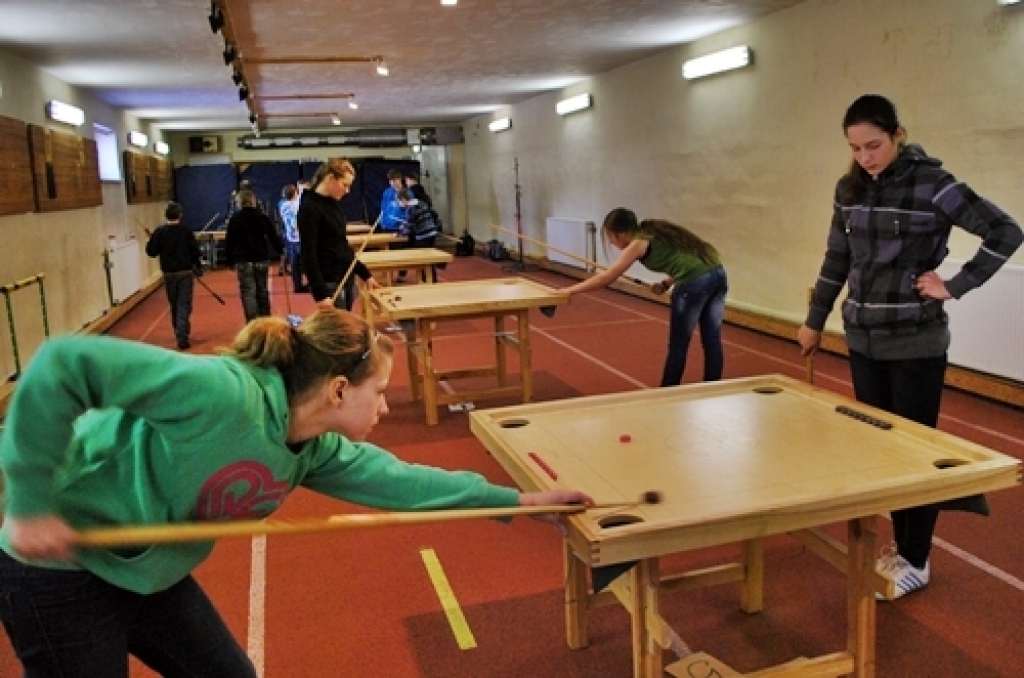 Par spīti ziemas laikam, aizvadītajā nedēļas nogalē Bauskas novada sporta bāze bija
cilvēku pārpildīta. Sestdien, 11. februārī, vienlaicīgi notika vairākas sacensības. 

Visvairāk dalībnieku un skatītāju piesaistīja Bauskas novada sporta...
Autors: Uldis Varnevičs