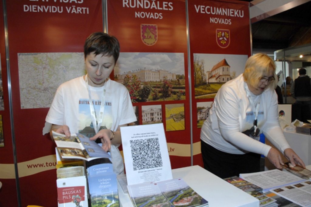 «Balttour» – starptautiskā tūrisma izstāde gadatirgus – 10. – 12. februārī risinājās Rīgā. Pirmo reizi četri mūsu novadi – Bauskas, Rundāles, Iecavas un Vecumnieku – izstādē bija iekārtojuši paši savu stendu.

Autors: Ivars Bogdanovs