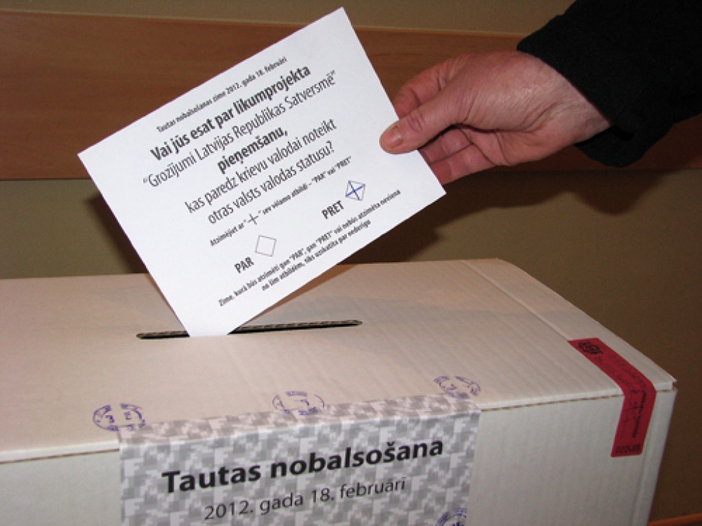 Vairums no «Bauskas Dzīves» uzrunātajiem pilsoņiem neslēpa, ka referendumā balsojuši pret divvalodību Latvijā. 
Autors: Vilnis Auzāns