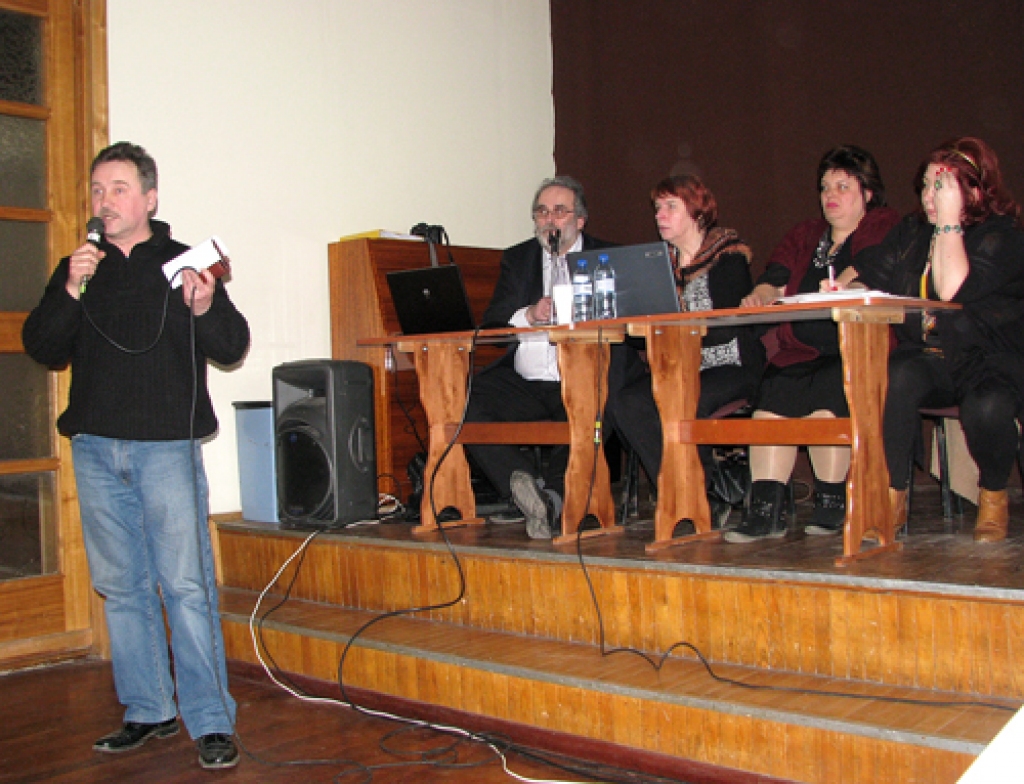 Aizputes novada domes deputāts Imants Ozols stāsta par savas pašvaldības pieredzi. 
Autors: Vilnis Auzāns