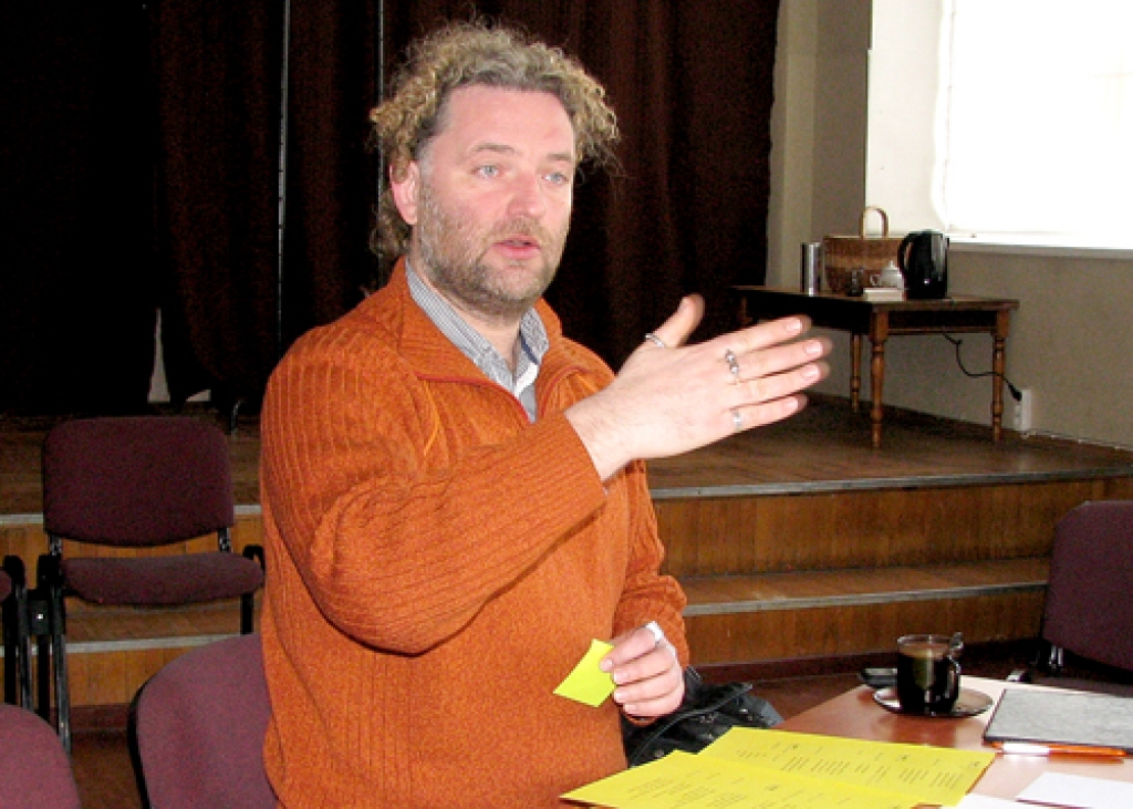 Jānis Purviņš: «Satvērienam jābūt ciešam, pārliecinošam, lai mēs žūrijā redzētu, ka puisis tur savu partneri.» 
Autors: Vilnis Auzāns