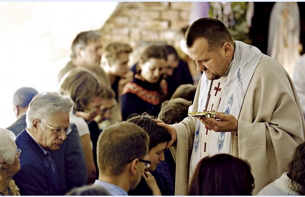 Bruknas kopienas kapelāns Andrejs Mediņš.
Autors: diena.lv