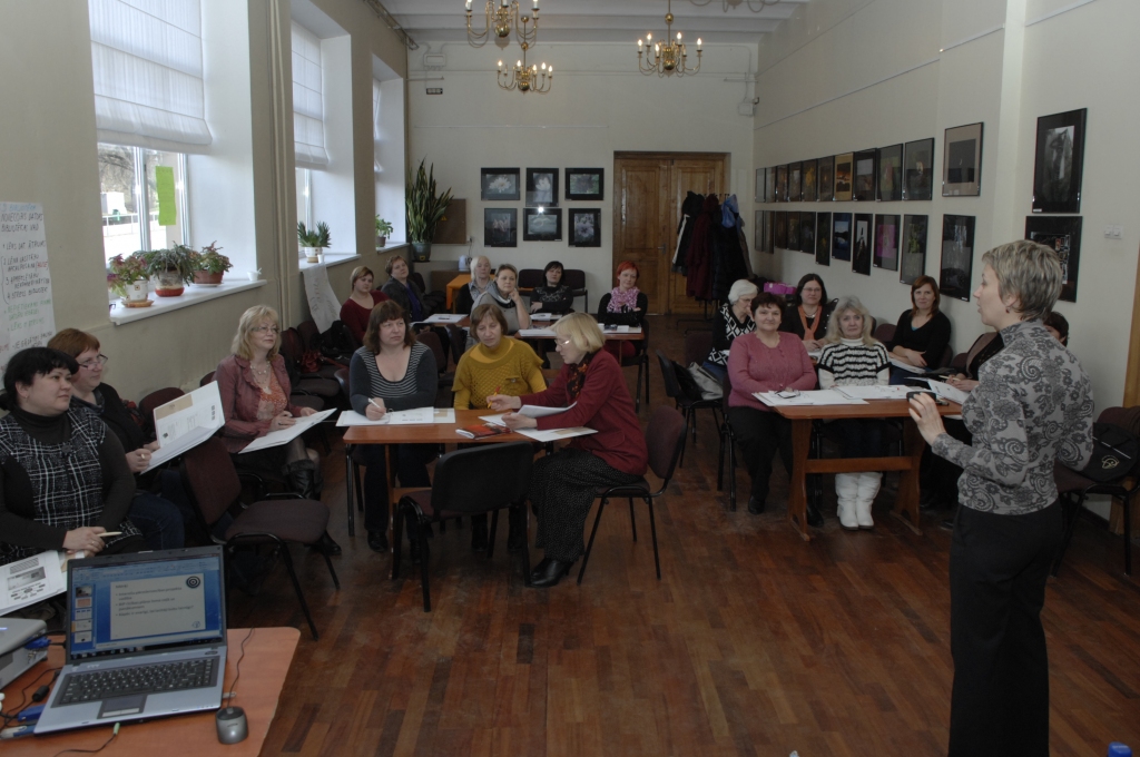 Bauskas Centrālā bibliotēka no 2. līdz 5. aprīlim rīko Bauskas, Vecumnieku, Rundāles un Iecavas novada bibliotekāru mācību seminārus. Nodarbības notiek Bauskas kultūras centra mazajā zālē. 
Autors: Ivars Bogdanovs