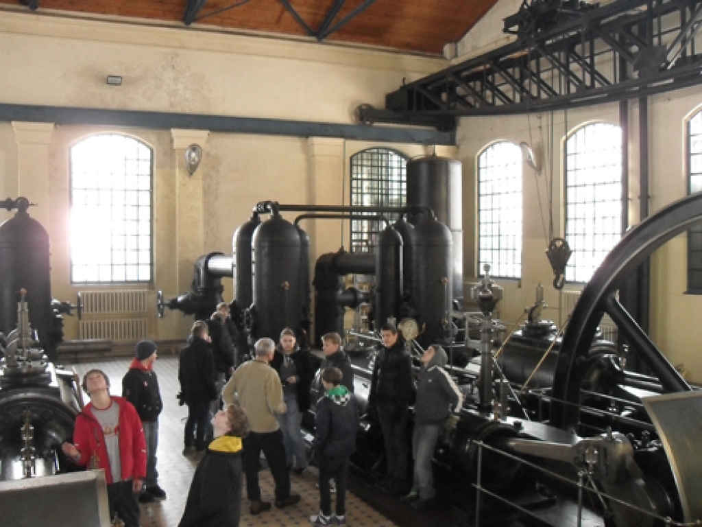 Baltezera ūdens muzejā glabātā nozares vēsture izrādījās ļoti aizraujoša.
Autors: no skolas arhīva