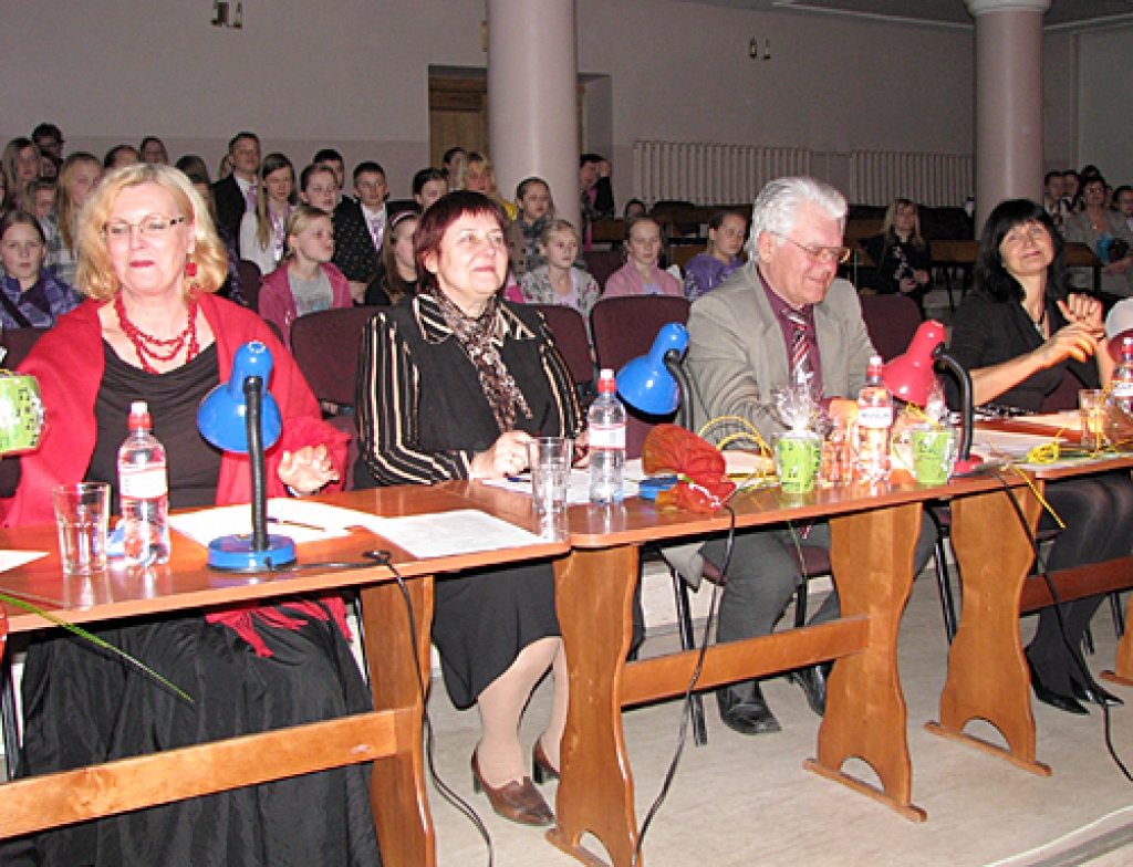 Vokālās mūzikas konkursa «Balsis» žūrija: Mārīte Puriņa (no kreisās),  Irēna Nelsone, Jānis Grigalis un Antra Strikaite.
Autors: Vilnis Auzāns