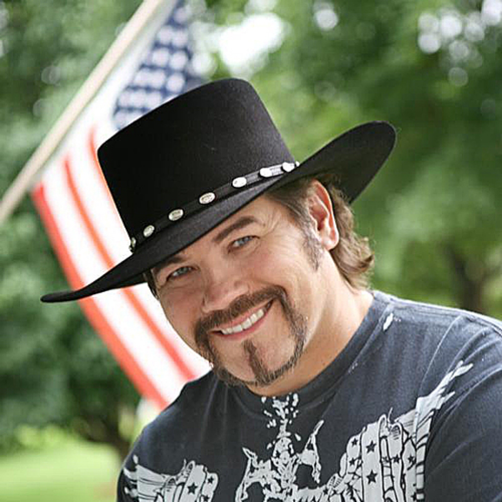 Badijs Dževels no ASV pirmo reizi koncertēs Austrumeiropā.