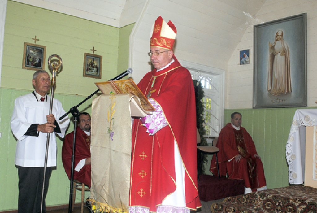 Edvards Pavlovskis, Jelgavas diecēzes bīskaps, kurš amatā tika iecelts pērn, jau apmeklējis mūspuses vairākus katoļu dievnamus.