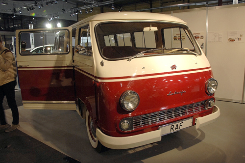 Mikroautobuss «RAF-977dm» – vienīgais mūsu valsts autobūves ražojums.