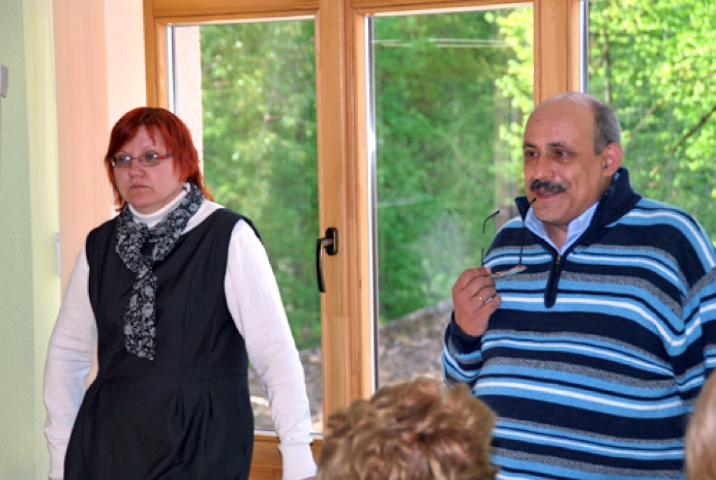 Aleksandrs Molokovskis un Agita Sējēja Bauskā vadīja semināru sociālajiem darbiniekiem.
Autors: Uldis Varnevičs