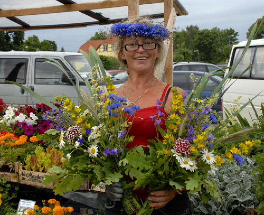 Skaistākā Bauzes tirgus jāņumeita Inese. 
Autors: Ivars Bogdanovs