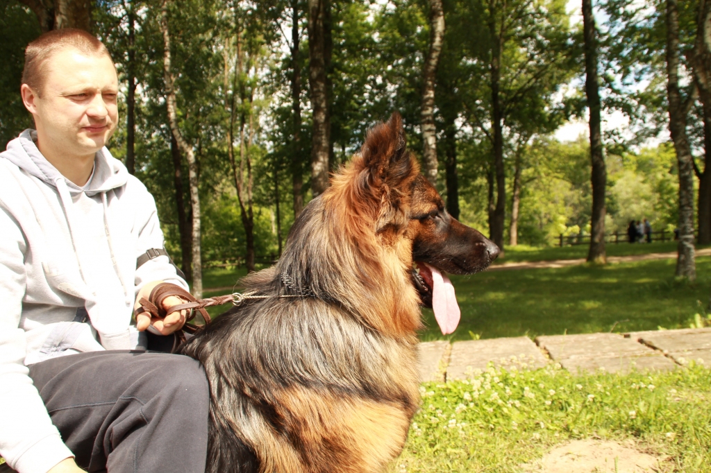 Ašers kopā ar saimnieku Mareku Stapkēviču.
Autors: Uldis Varnevičs