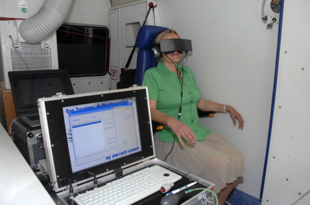 Zobārste Irisa Krūmiņa gatavojas noteikt savu noguruma pakāpi.
Autors: Ivars Bogdanovs