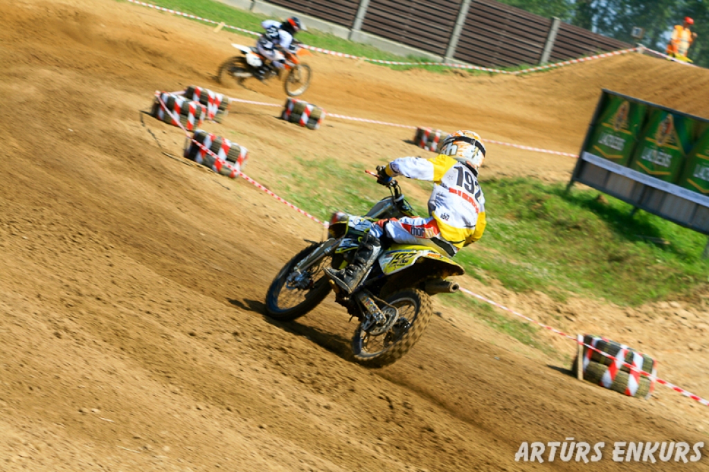 Stelpes pagasta Pīlādžu trasē 7. un 8. jūlijā notika Latvijas čempionāta motokrosā ceturtais posms. Sacensības priecēja gan organizatorus, gan dalībniekus. 