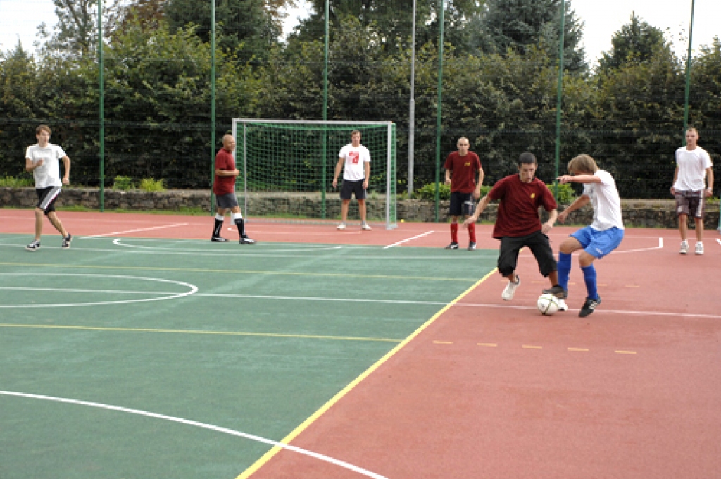 Rīgas volejbolistu nometnes rīkotāji pauž atzinību par Pilsrundāles vidusskolas lielisko sporta bāzi.
Autors: no «Bauskas Dzīves» arhīva