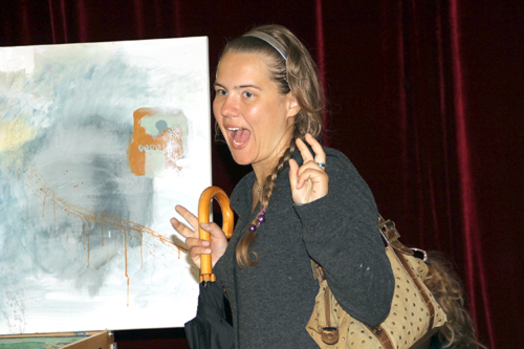 Ance Gricmane, daudzsološā jaunā gleznotāja.