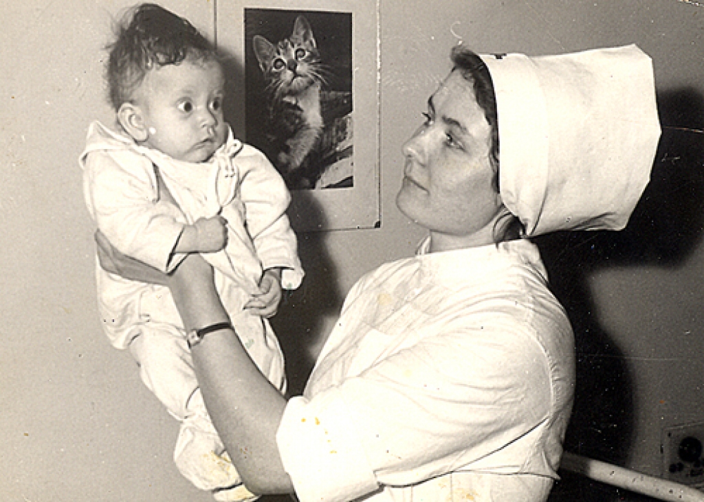 Jubilāre 30 gadu vecumā ar meitenīti, kas piedzimusi ar divām sirdīm. 