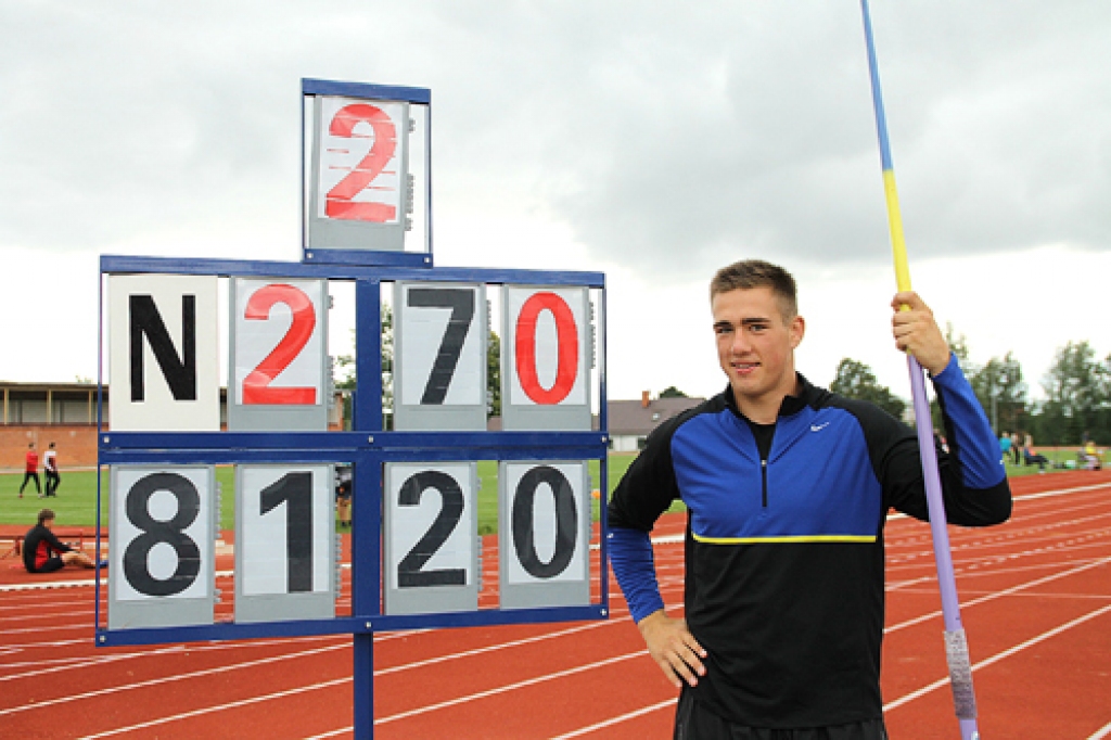 Rolands Štrobinders Bauskā pirmo reizi šķēpu meta tālāk par 80 metriem.
Autors: Uldis Varnevičs