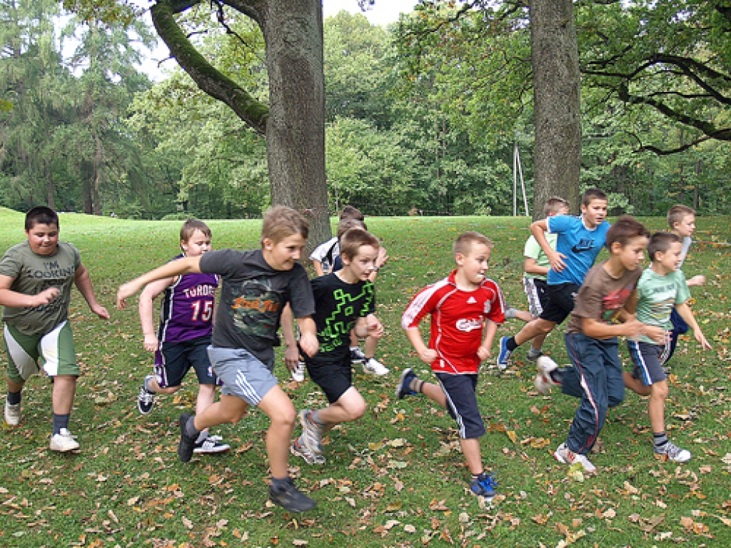 Rudens krosā Iecavas parkā cīņa ir tikpat sīva kā olimpiskajās distancēs. 