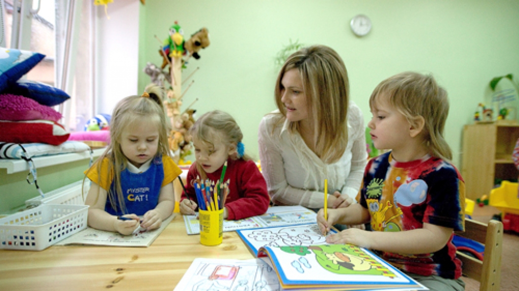 Agnese Verbele, Liepājas bērnudārza «Liepiņa» vadītāja, vada arī pilsētas auklīšu dienestu. 