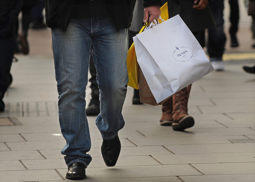 Latvijas makroekonomikas uzlabošanos daļa iedzīvotāju izjūt arī savos maciņos.
Autors: no giftwarepro.com