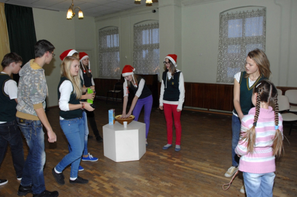 Sestdien, 15. decembrī, Bauskas bērnu un jauniešu centrā mācīs gatavot piparkūku namiņus. 
Autors: Ivars Bogdanovs