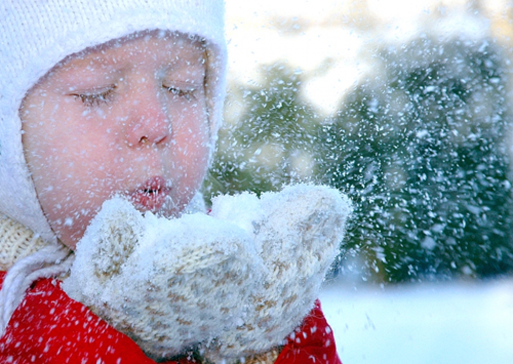 «Lai citiem riekstiņš, pīrādziņš,/ Mums, lūk, tur logā mēnestiņš!» – Aspazijas rindas no dzejoļa «Circenīša Ziemassvētki» ir īstenība daudzās ģimenēs.