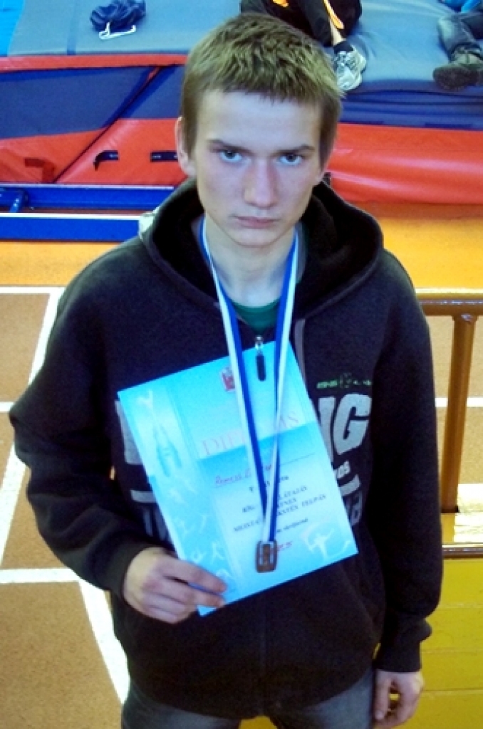 Viesturs Remess šogad ļoti veiksmīgi startē vidēja garuma skriešanas distancēs. 
Autors: no Ainas Indriksones albuma