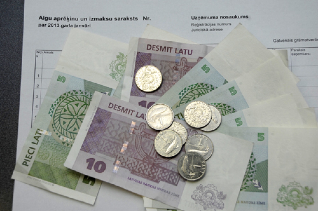  Bauskas novadā intensīvi rit šī gada budžeta izstrāde. Tai gatavojas pašvaldības iestādēs un struktūrvienībās strādājošie, lūdzot sev lielākas algas. 
Autors: Ivars Bogdanovs