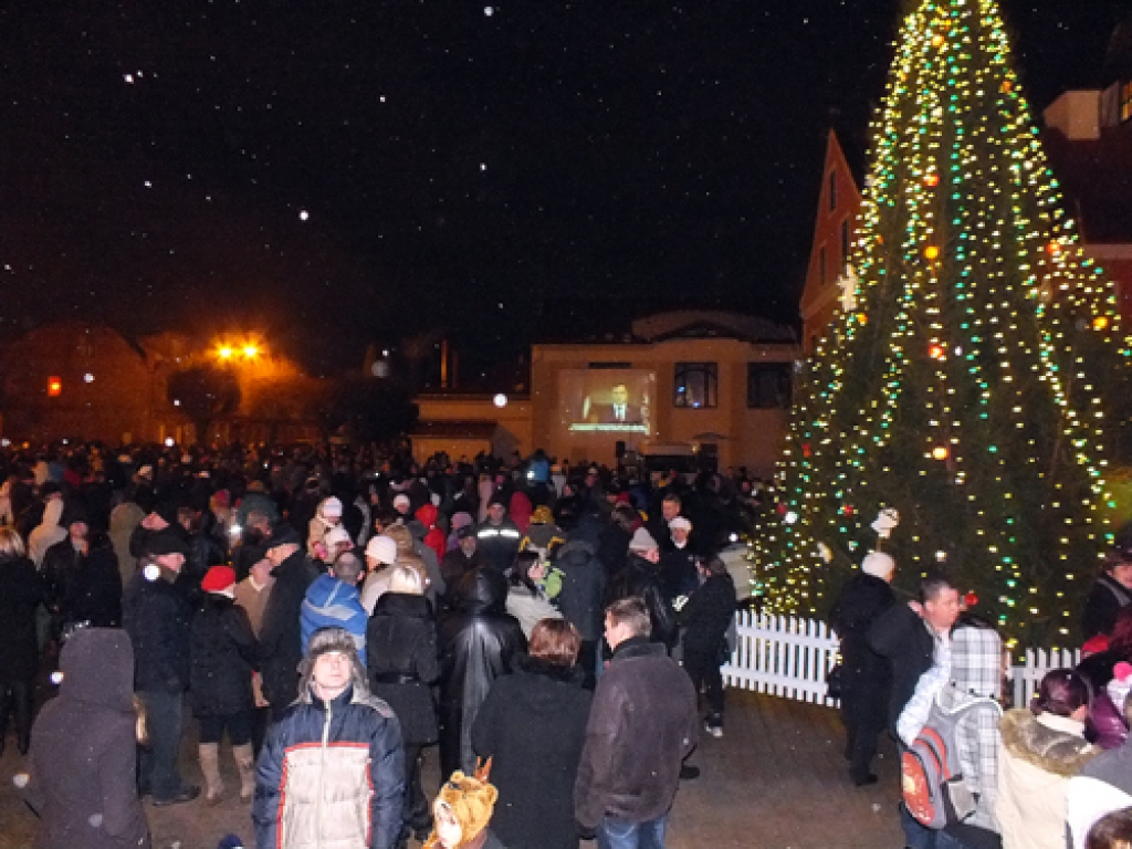 2013. gada sagaidīšana Bauskas Rātslaukumā.
Autors: Kristaps Ābelnieks