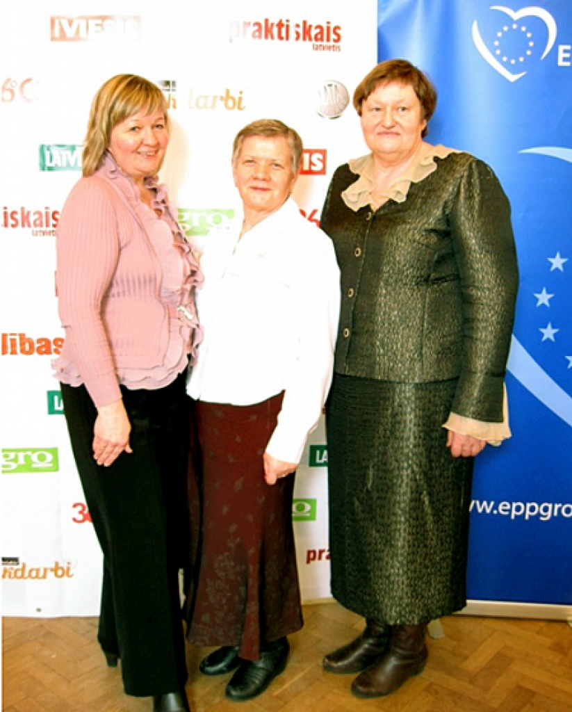 Leontīna Grinberga, Olga Černišova-Stūriška un Eleonora Maisaka – konkursa «Sieviete Latvijai» dažādu gadu laureātes.
Autors: no draugiem.lv