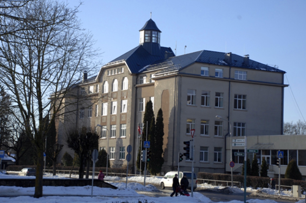 Savulaik ģimnāzijas ēka ar savu tornīti bijusi augstākā ēka pilsētā. 
Autors: Ivars Bogdanovs