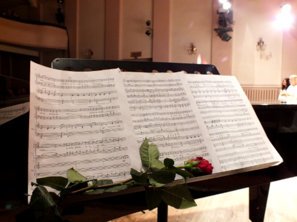 23. februārī Bauskas kultūras centrā koncertā «Pieci gadalaiki» uzstājās Jelgavas, Bauskas, Dobeles Valsts ģimnāzijas, Rīgas Valsts 2. ģimnāzijas un Valmieras 5. vidusskolas jauniešu kori ar diriģentiem Irēnu Zelču, Maiju Branku, Mārīti...
Autors: Kristaps Ābelnieks