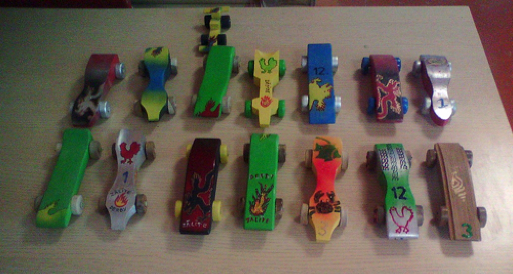 Zālītes skolas autoparks dienu pirms sacensībām. 