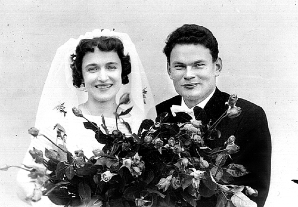 Kāzu dienā. Mirdza un Viesturs 1965. gada 8. maijā. 