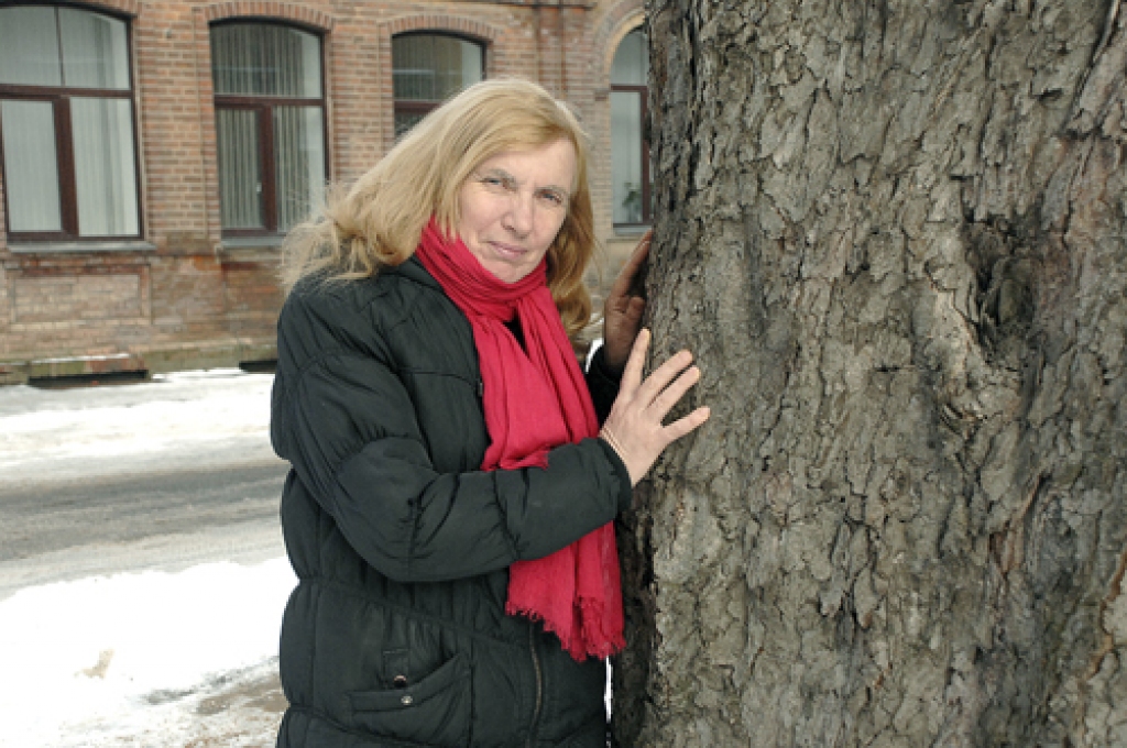 Ilga Bitere spēkus un iedvesmu darbiem smeļas pie dabas.