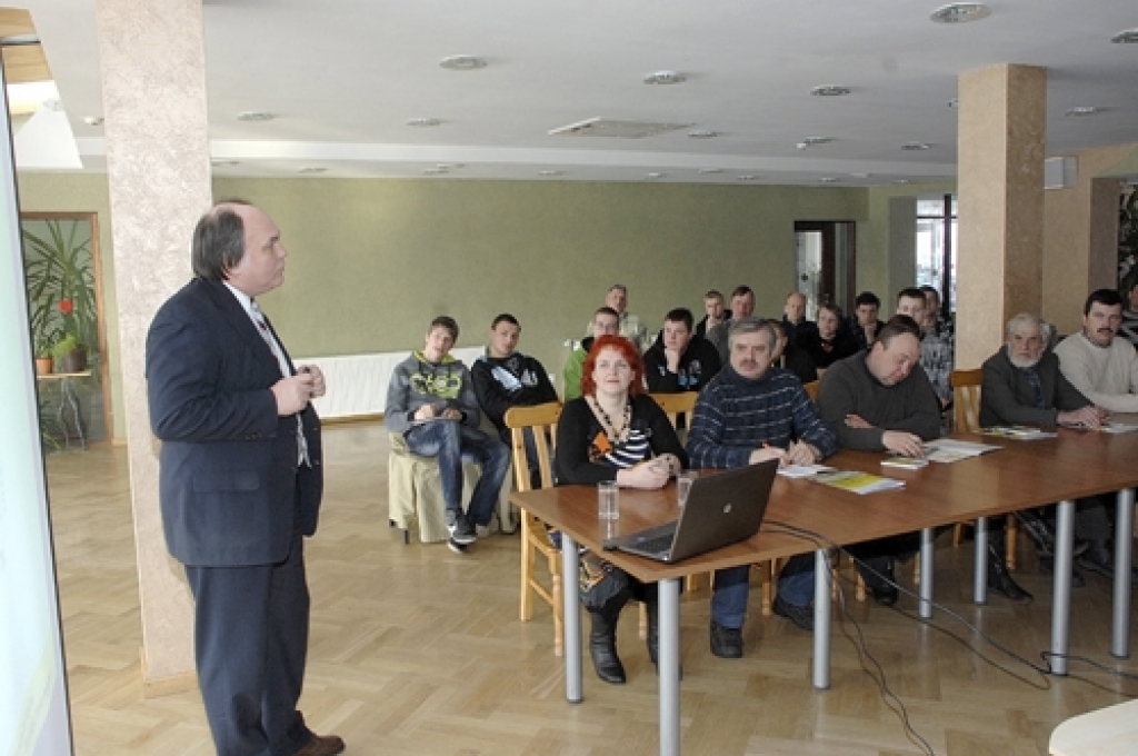 Gvids Šidlausks, Lietuvas profesors, izklāstīja ilgstošu pētījumu pieredzi šķidro minerālmēslu izmantošanā.
Autors: Ivars Bogdanovs