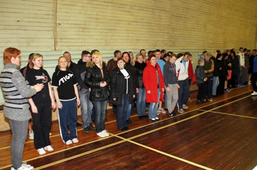 Bauskas novada spēlēs uzvarētāju godā šoreiz tika Gailīšu pagasta komanda, kura gan vienīgo pirmo vietu izcīnīja zolītes sacensībās. Zolītē otrajā vietā Code, trešā – Īslīce. Tā informēja sporta centra «Mēmele» galvenā speciāliste Inga...
Autors: Uldis Varnevičs