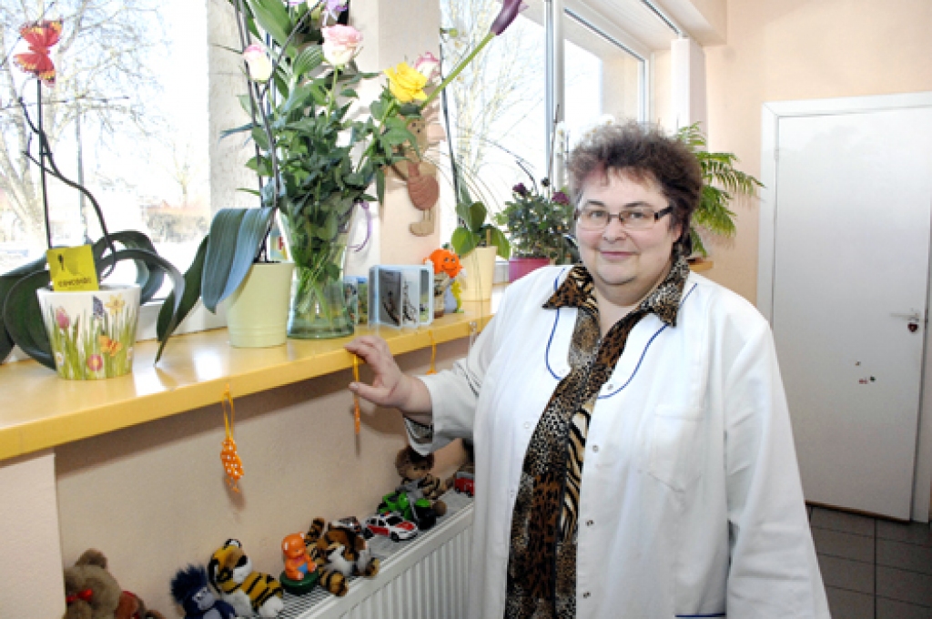 Alda Zariņa dzimšanas dienas pirmo pusi pavadīja darbā, jau kopš rīta līdz ar pacientiem sagaidot apsveicējus.