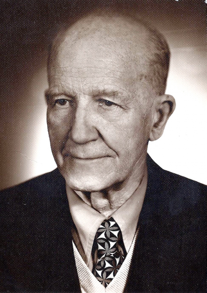 Kārlis Hammers – mūzikas un matemātikas skolotājs.