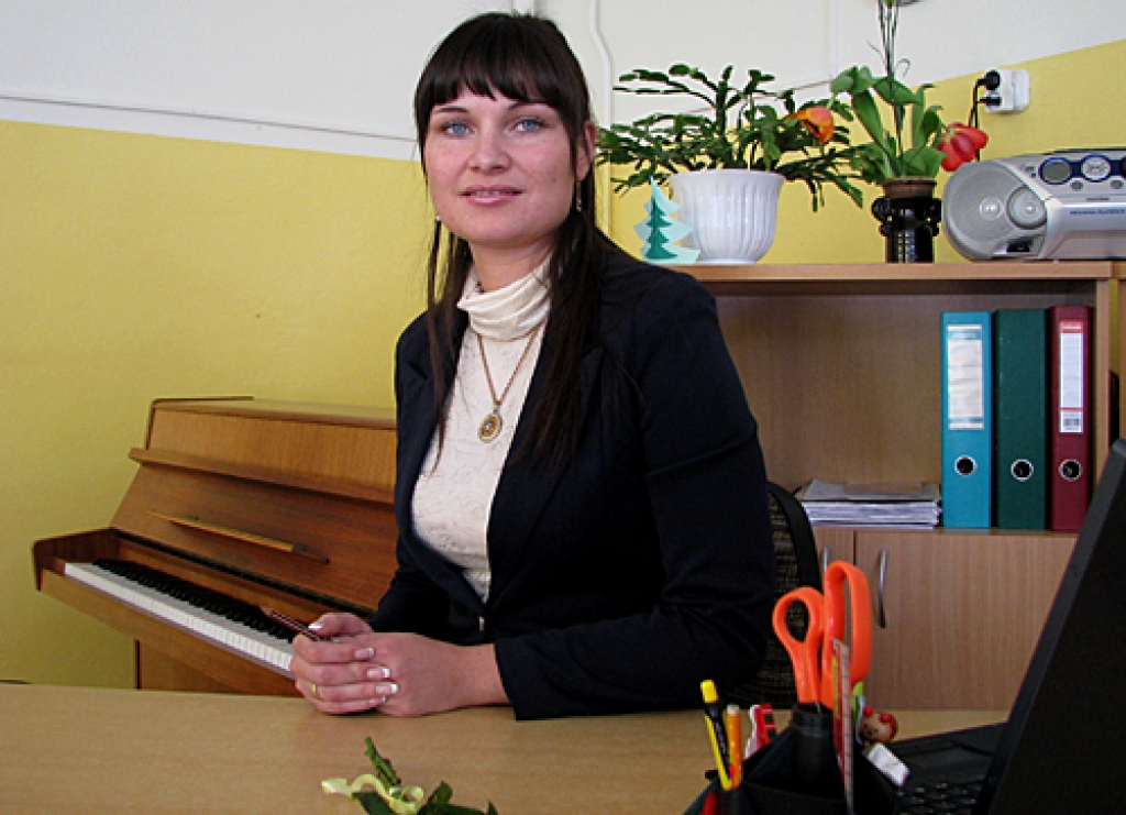 TV 3 muzikālajā šovā «Koru kari 3» dalībnieku vidū arī Īslīces vidusskolas mūzikas skolotāja Marina Lazdiņa. 
Autors: Vilnis Auzāns