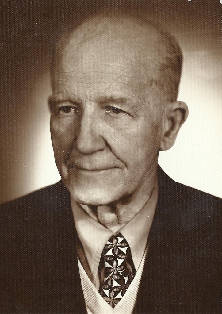 Kārlis Hammers
Autors: No albuma.