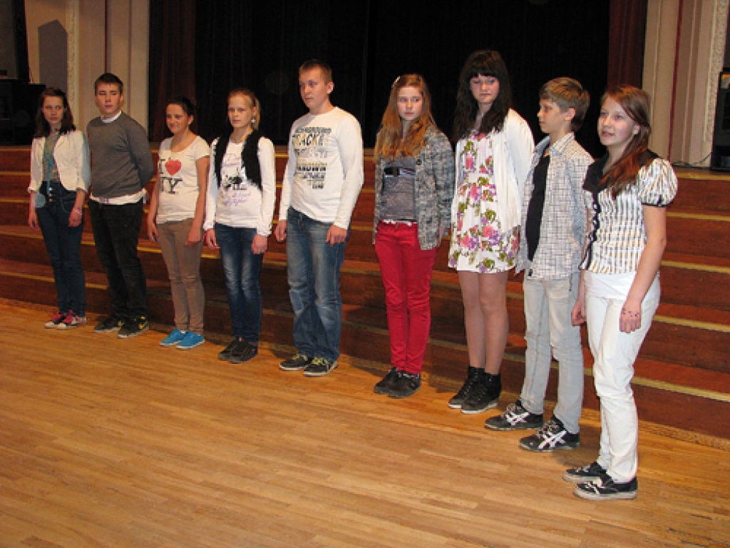 Vecsaules pamatskolas 7.a klases audzēkņi – Bauskas novada konkursa «Gada klase 2013» uzvarētāji. 